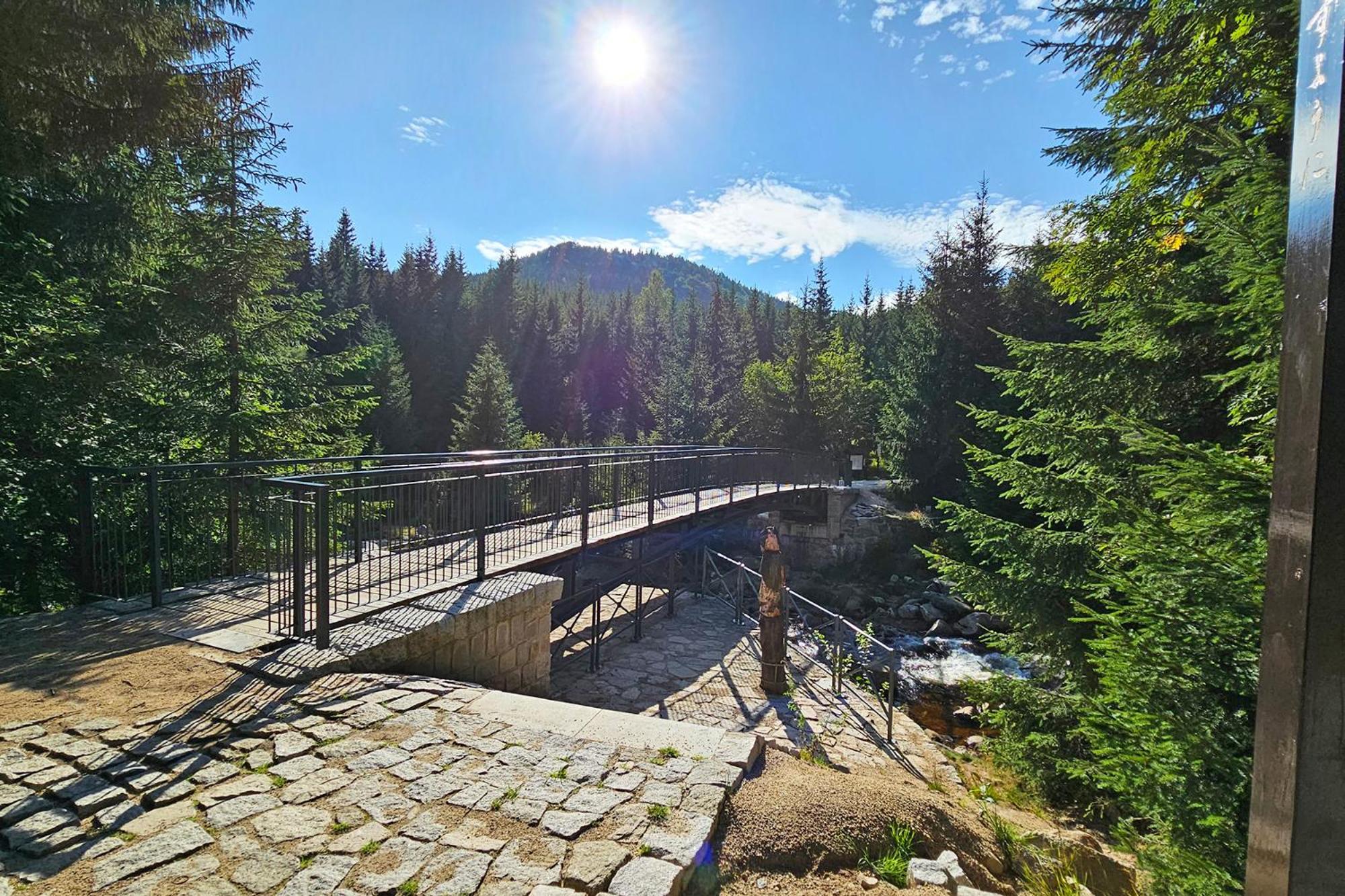 Enjoyharrachov - Atraktivni Slunny Klimatizovany Apartman 14 V Centru Harrachova Se Saunou, Parkovanim, Wifi-Wlan, Sat, Herni Konzoli, Pc S Win 10, Netflix Zdarma A Moznosti Dobijeni Auta S Jedinecnym Vyhledem Na Certovu Horu Se Skokanskymi Mustky Zewnętrze zdjęcie