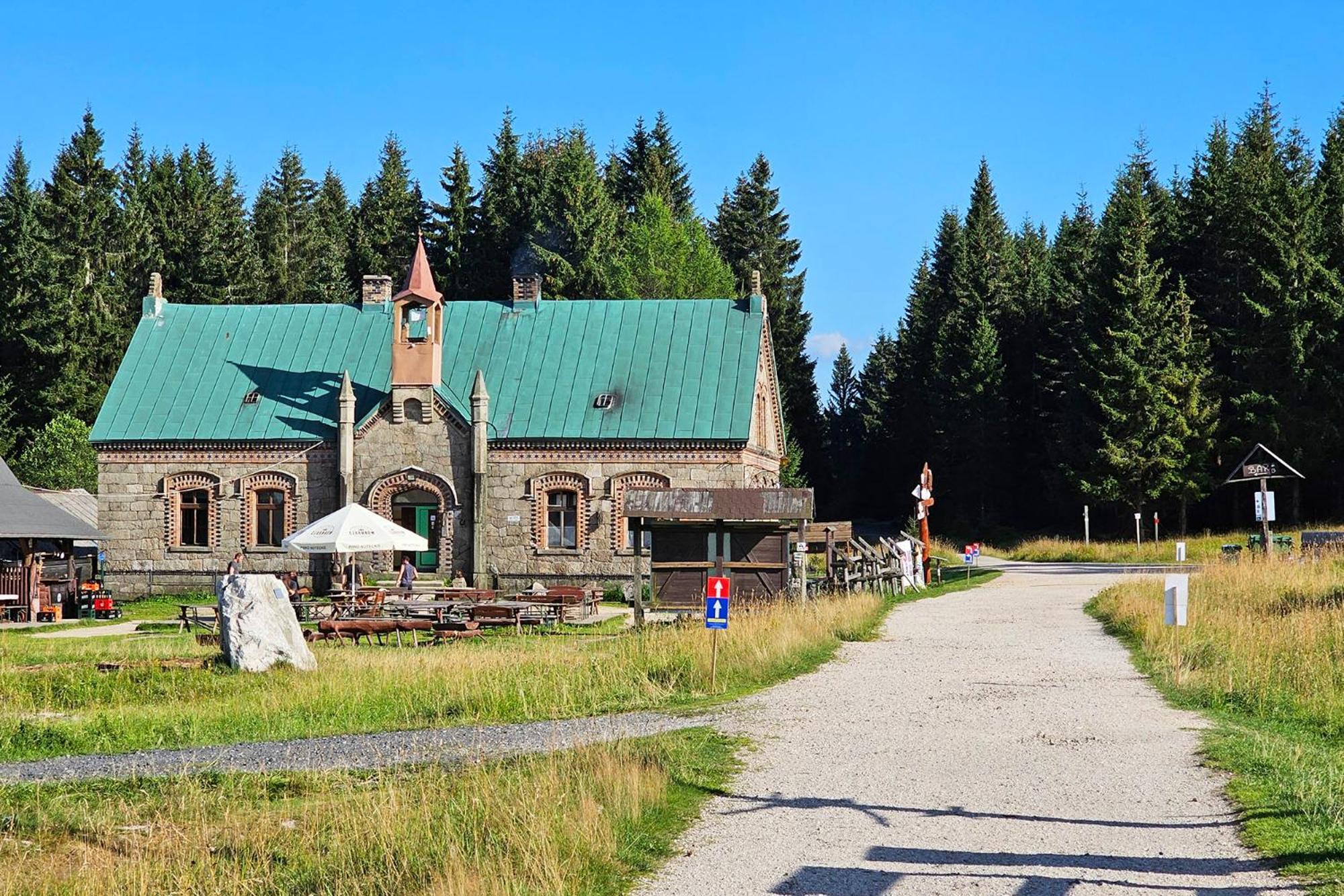 Enjoyharrachov - Atraktivni Slunny Klimatizovany Apartman 14 V Centru Harrachova Se Saunou, Parkovanim, Wifi-Wlan, Sat, Herni Konzoli, Pc S Win 10, Netflix Zdarma A Moznosti Dobijeni Auta S Jedinecnym Vyhledem Na Certovu Horu Se Skokanskymi Mustky Zewnętrze zdjęcie